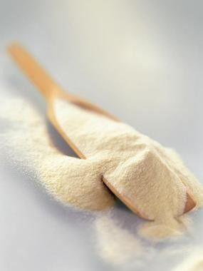 CAS 9000-69-5 Agrafantes de grado alimenticio Pectina C5H10O5 MFCD00081838 con una vida útil de 12 meses